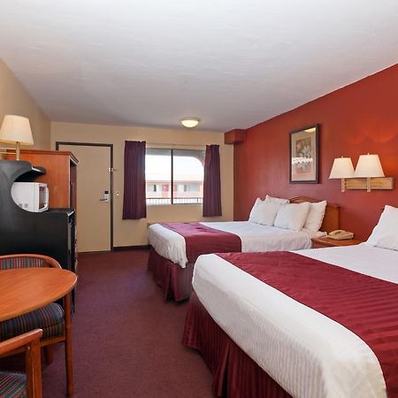 America'S Best Value Inn & Suites Bakersfield Central Zewnętrze zdjęcie